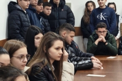 IMG-98c4e3d3e64c50dd6a959cd386190327-V